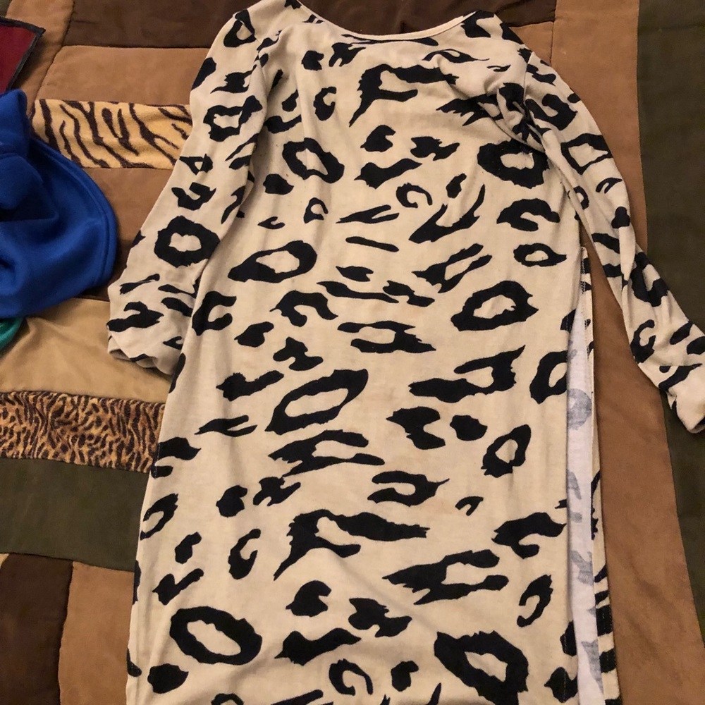 Large Cheetah Long Top